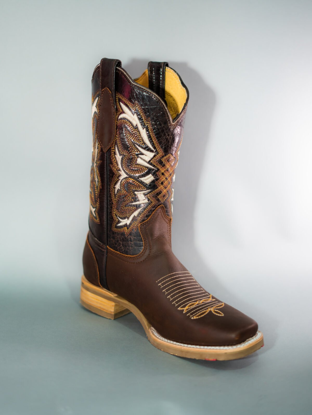 Rodeo 730 - Image 3